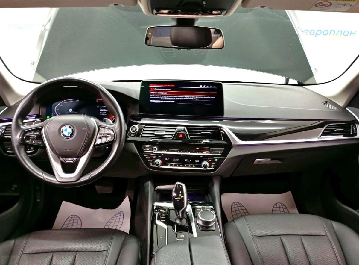Седан BMW 5 серии — фото 3