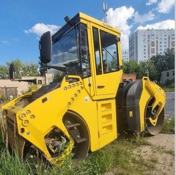 Каток BOMAG BW 161 AD-4