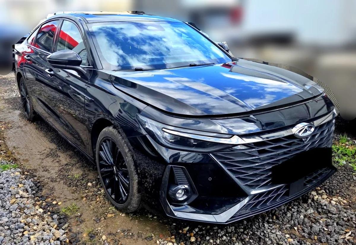Chery Arrizo 8