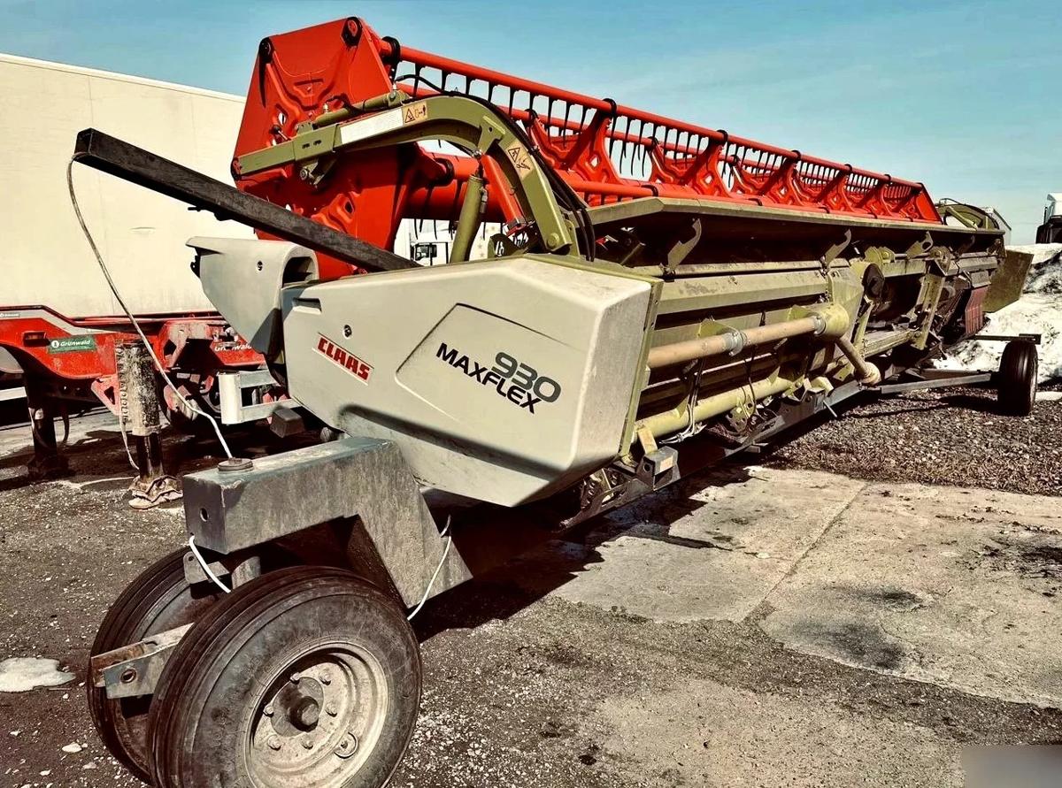 Жатка для уборки зернобобовых культур CLAAS Maxflex 930