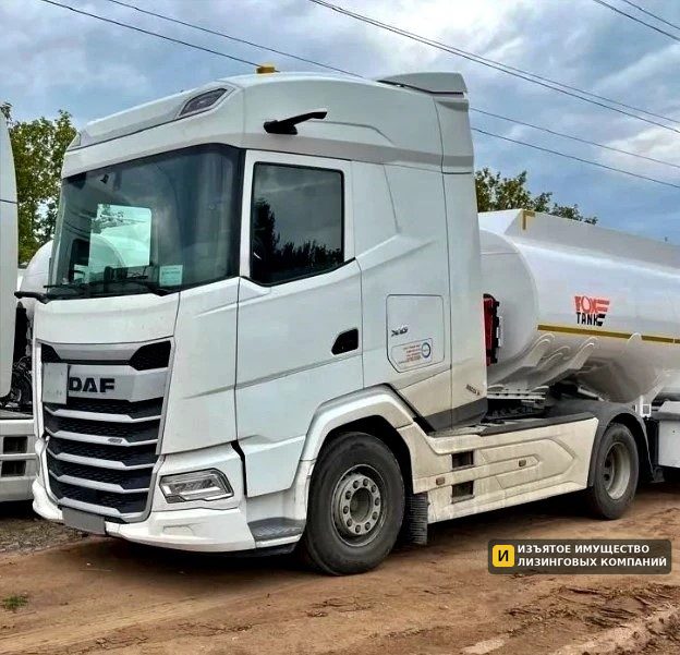 Б/у Седельный тягач DAF XG