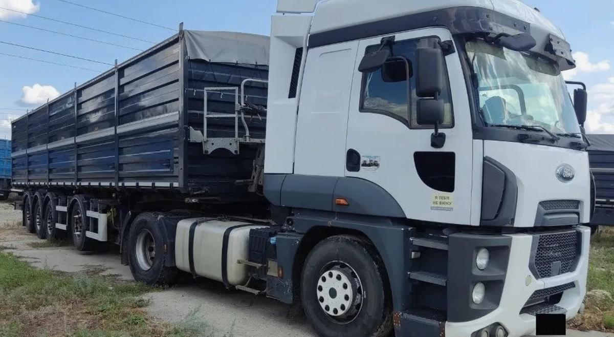 Седельный тягач Ford Cargo с полуприцепом BONUM 914284