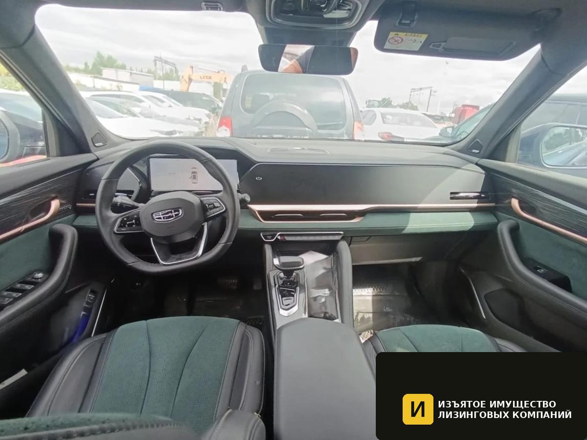 Внедорожник Geely Monjaro — фото 3