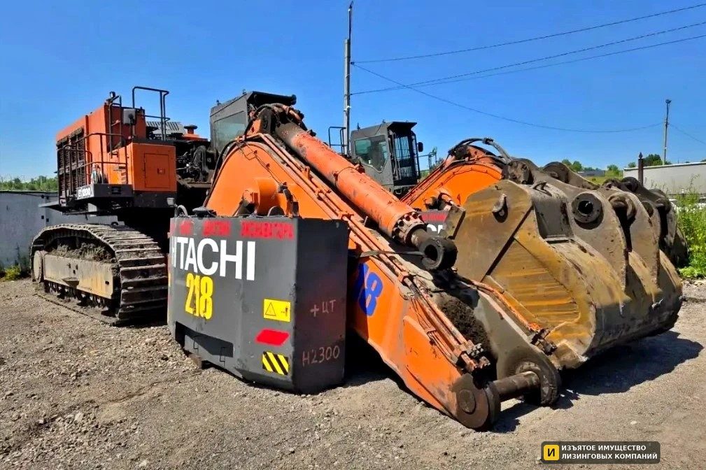 Б/у Карьерный экскаватор Hitachi EX1200-7 — фото 2