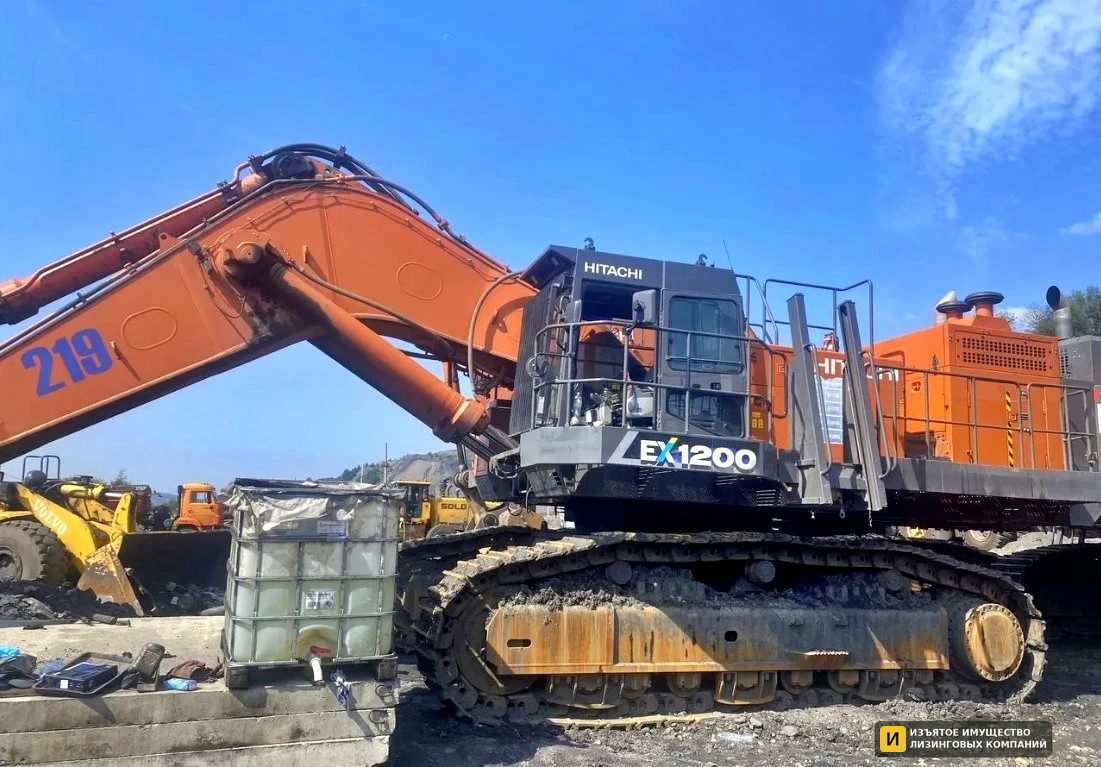 Б/у Карьерный экскаватор Hitachi EX1200-7 — фото 4