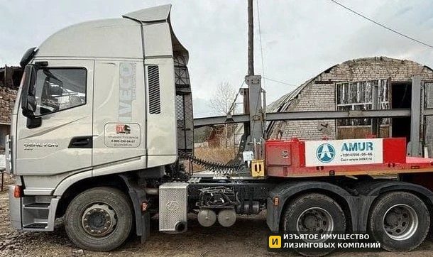Седельный тягач б/у HONGYAN 908 6х4 — фото 3