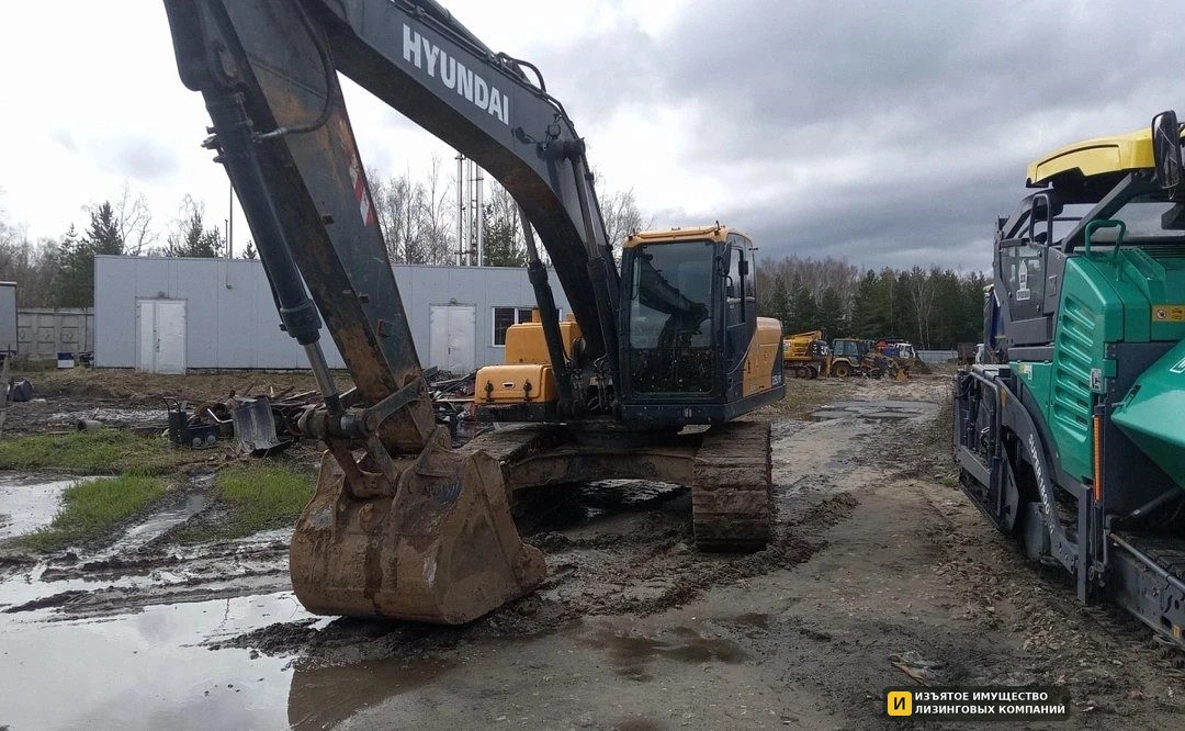 Б/у Экскаватор Hyundai R225LVS
