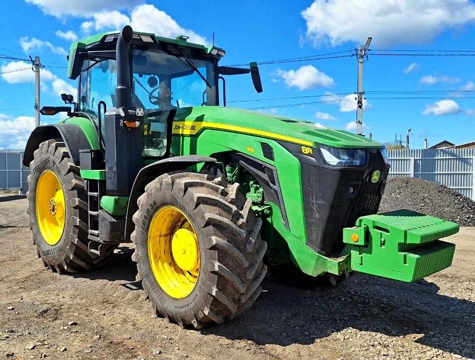 Трактор John Deere 8R 310