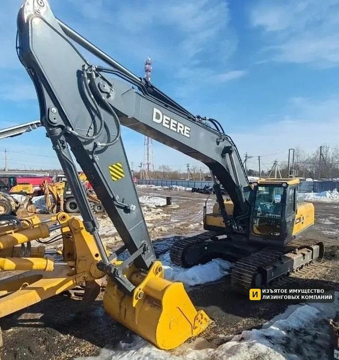 Б/у Экскаватор JOHN DEERE E330LC