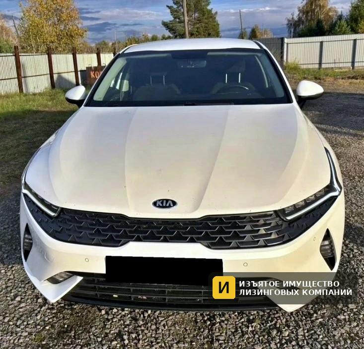 Седан Kia K5 2.0 AT