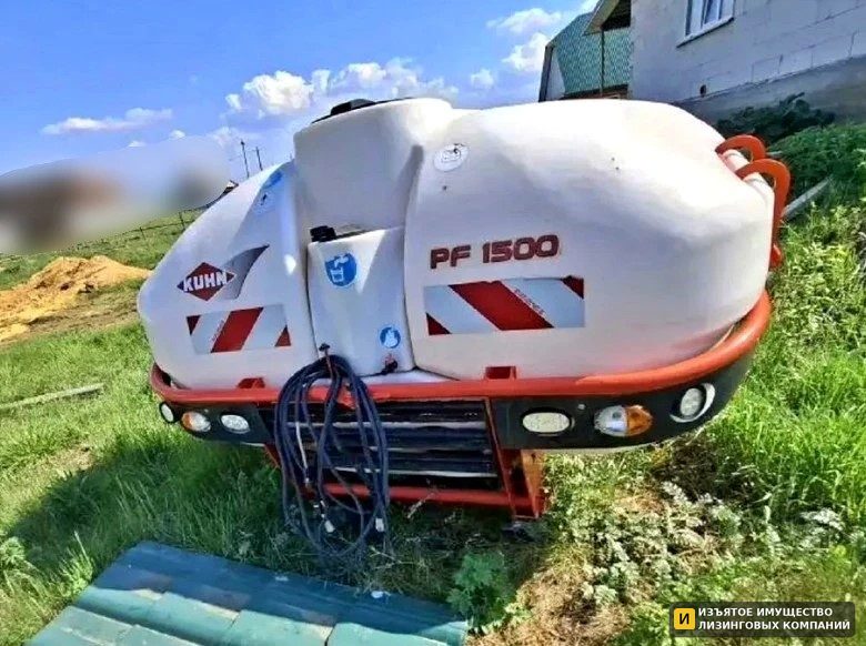 Б/у Навесной опрыскиватель Kuhn Altis 2002