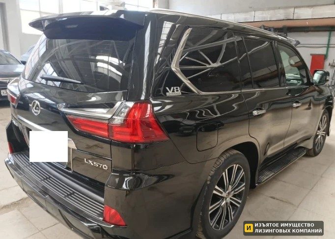 Б/у Внедорожник LEXUS LX — фото 3