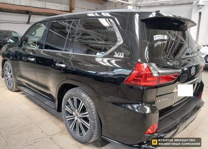 Б/у Внедорожник LEXUS LX — фото 5