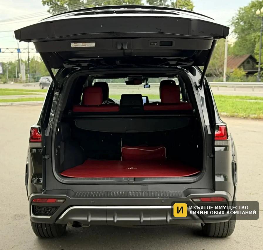 Внедорожник Lexus LX600