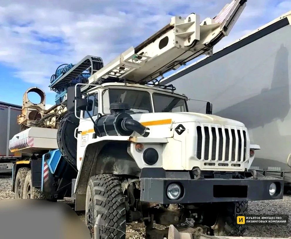 Б/у Буровая установка СТРОЙДОРМАШ МБШ-812
