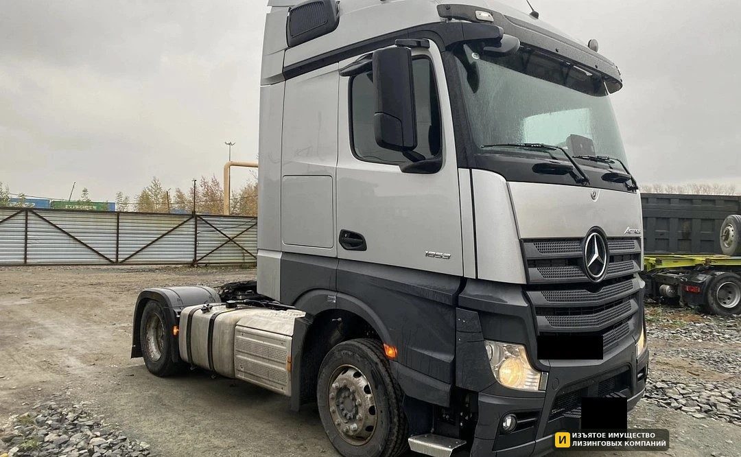Б/у Седельный тягач Mercedes-Benz Actros — фото 4