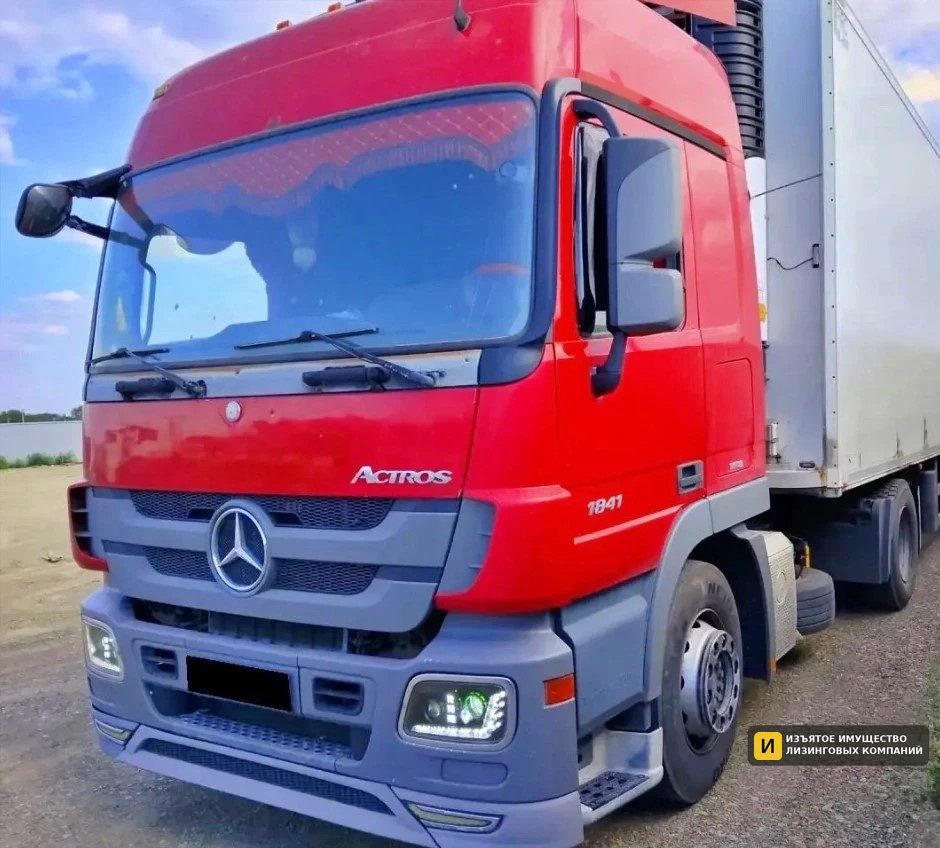 Седельный тягач Mercedes-Benz Actros