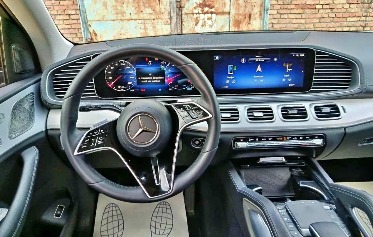 Внедорожник Mercedes-Benz GLS 450 — фото 3