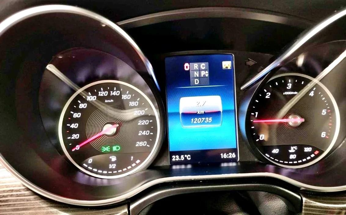 Микроавтобус Mercedes-Benz V-Class — фото 5