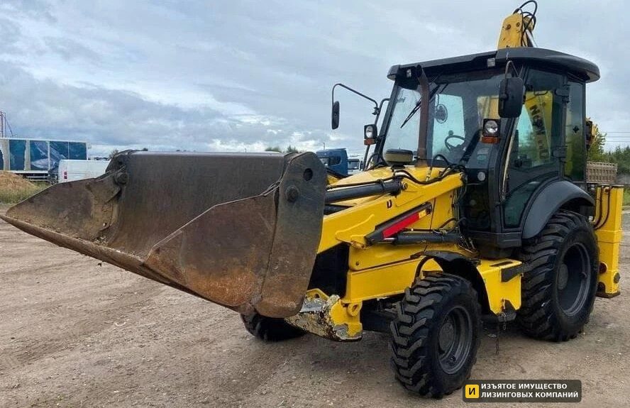 Б/У Экскаватор-погрузчик NEW HOLLAND B80B