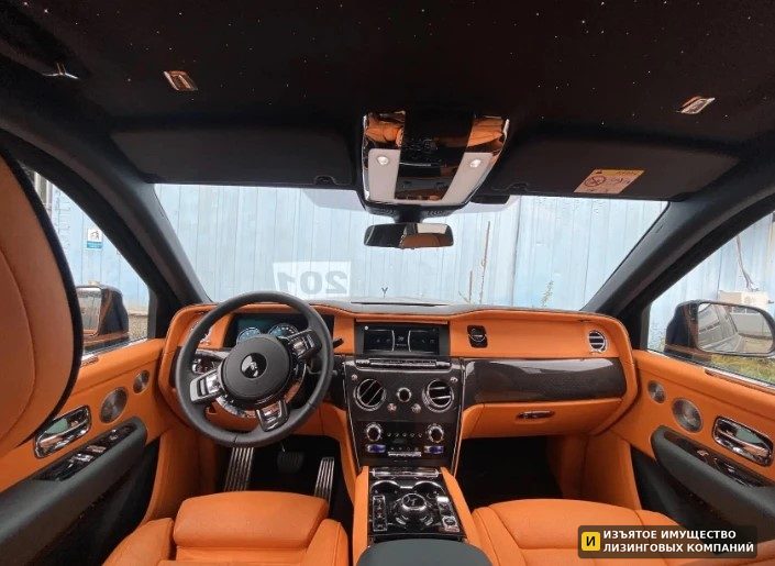 Б/у Внедорожник ROLLS-ROYCE Cullinan Black Badge — фото 4