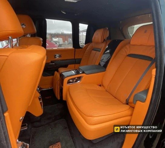 Б/у Внедорожник ROLLS-ROYCE Cullinan Black Badge — фото 6