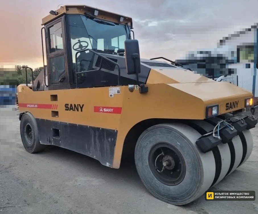 Б/у Пневмоколесный каток SANY SPR260C-8