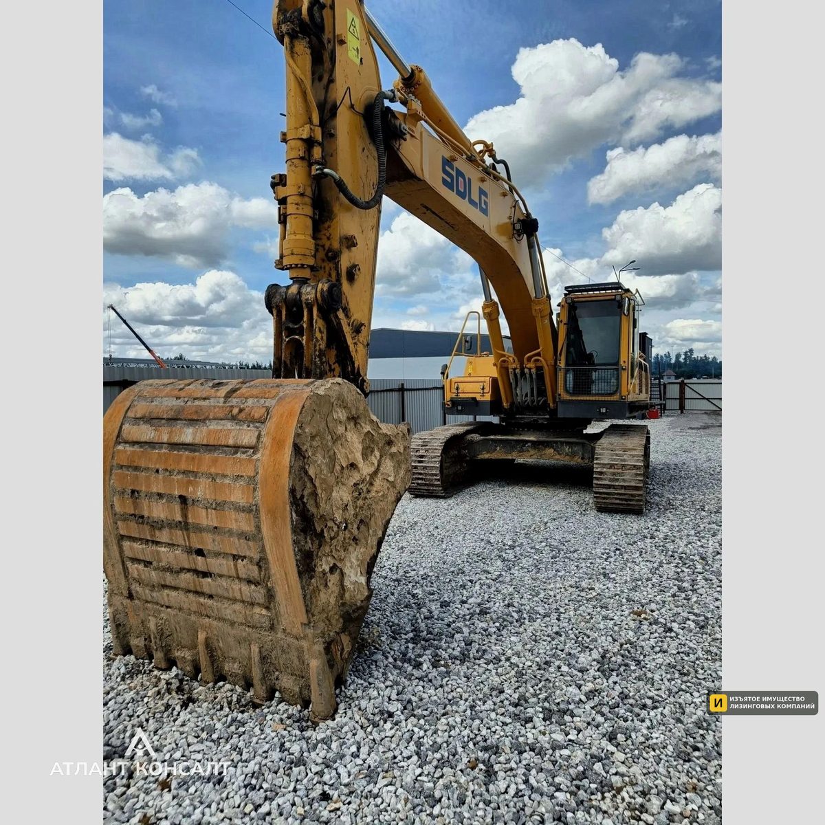 Б/У экскаватор SDLG E6400F