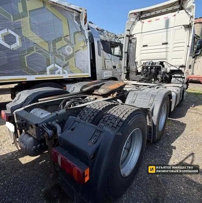 Б/У Тягач 6х4 SITRAK C7H — фото 4