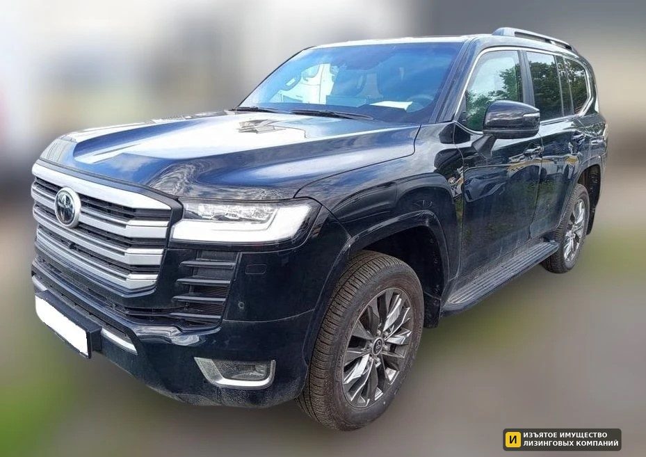 Б/у Внедорожник TOYOTA LAND CRUISER 300